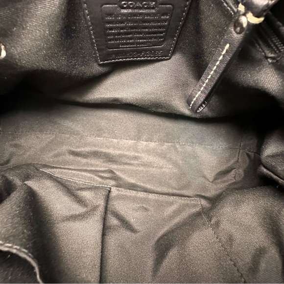 Coach Hamptons Signature Carryall Black Grey Jacquard Shoulder Bag LIKE NEW - Picture 10 of 11